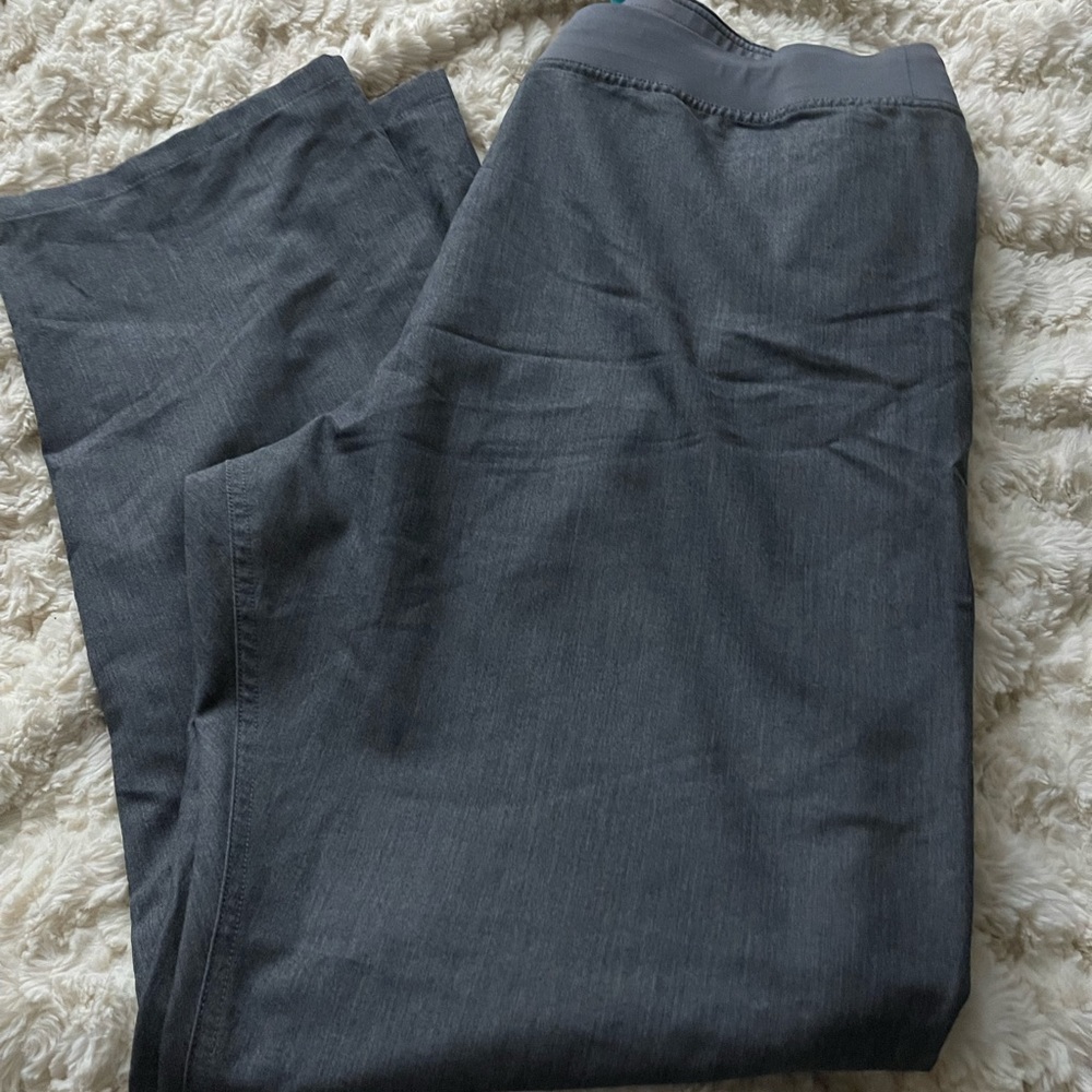 Grey figs scrub pants. Xxl tall. Worn once or twice